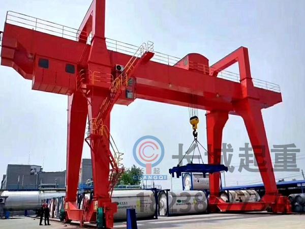 龍門吊拆卸過程中保證結(jié)構(gòu)穩(wěn)定性的方法