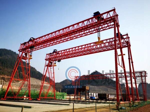 倒三角龍門吊的優(yōu)勢(shì)特點(diǎn) 山東倒三角龍門吊廠家