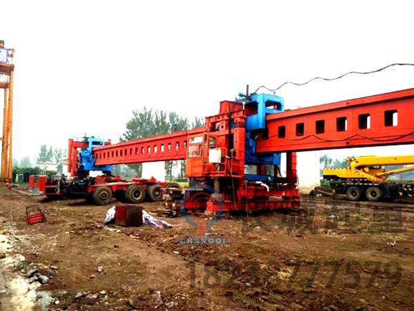 鋼箱梁架橋機的特點 非標定制架橋機租賃