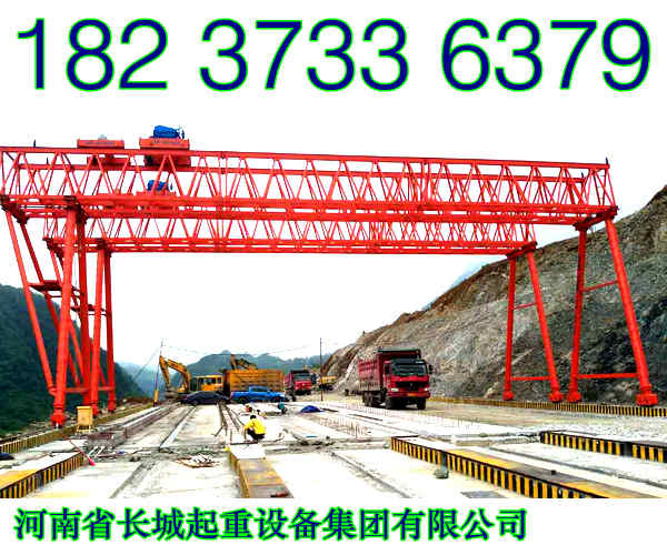 江蘇常州帶抓斗的龍門(mén)吊出租型號(hào)