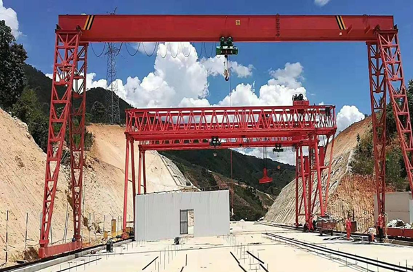 山西陽(yáng)泉龍門吊廠家10t智能龍門吊安全可靠