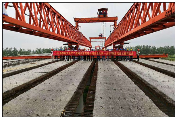 云南昭通龍門吊廠家生產(chǎn)設(shè)備齊全