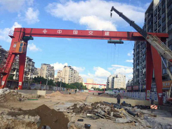 山西忻州門式起重機安裝滑輪組