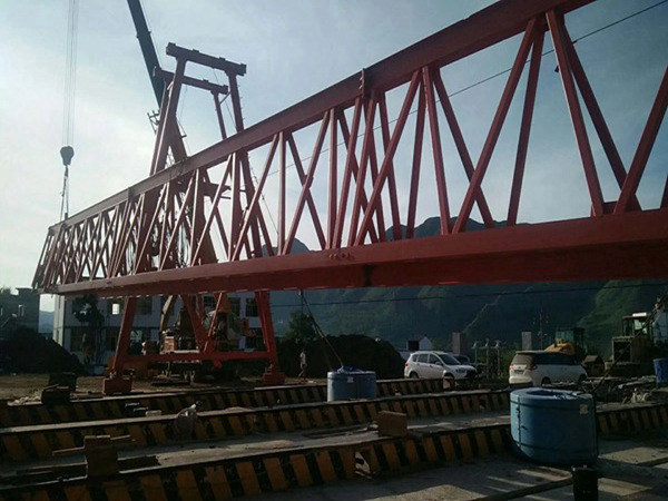 河北石家莊龍門吊廠家獨家銷售MB型單梁半門式