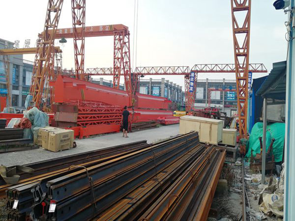 江蘇泰州龍門吊公司歡迎前來定制設(shè)備