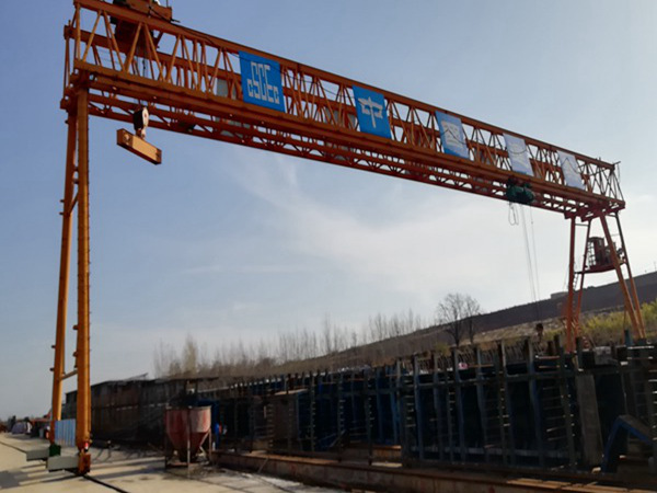 湖南岳陽龍門吊廠家從實(shí)際情況出發(fā)