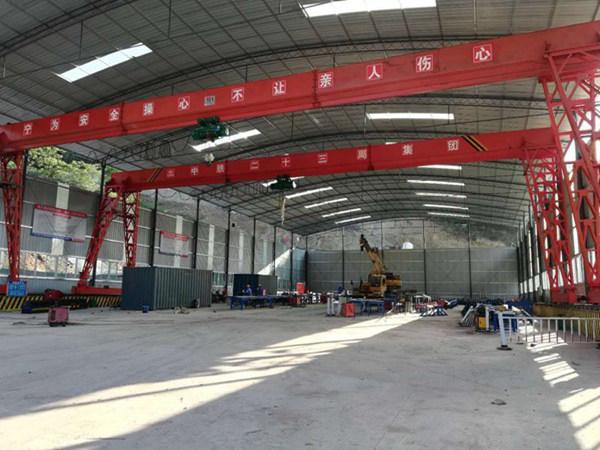 山西臨汾龍門(mén)吊公司 大型機(jī)械設(shè)備生產(chǎn)