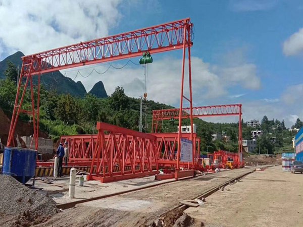 河北廊坊龍門(mén)吊公司設(shè)備性能是其他公司的3.6倍