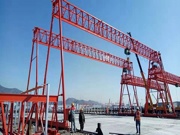 西藏阿里雙梁龍門吊廠家垂直運輸