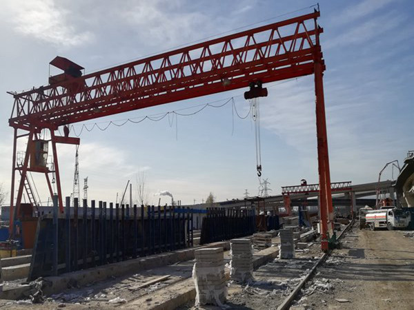 江蘇常州集裝箱龍門吊公司