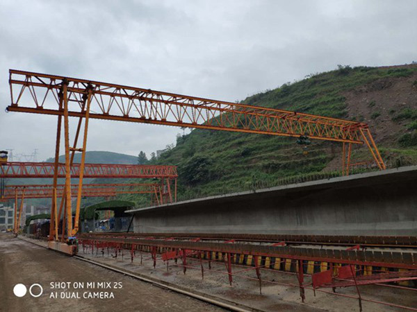 湖北宜昌龍門吊租賃廠家120T