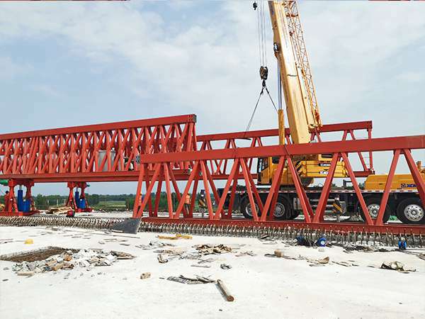 廣西南寧架橋機(jī)租賃廠家QJ100T-30M