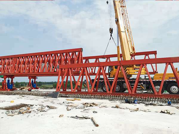 江蘇鹽城架橋機租賃廠家保安全