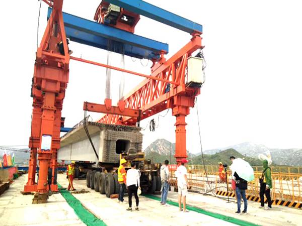 山東濟南架橋機租賃廠家流動作業(yè)