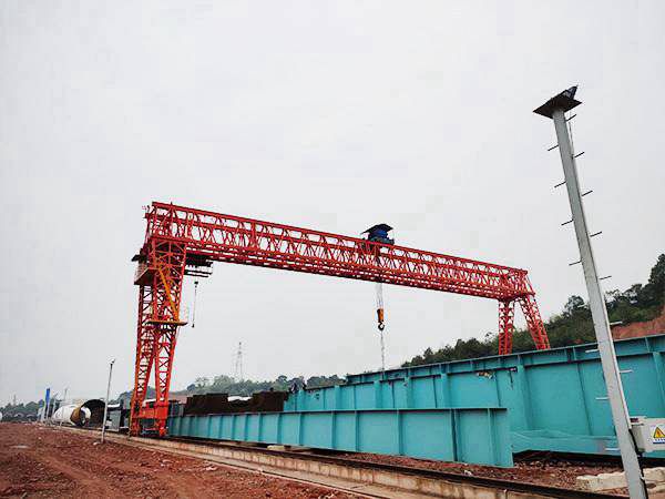 宜昌龍門(mén)吊公司設(shè)備價(jià)格優(yōu)惠 長(zhǎng)城起重