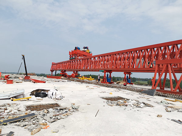  內(nèi)蒙古包頭架橋機(jī)廠家提醒設(shè)備拆卸事宜