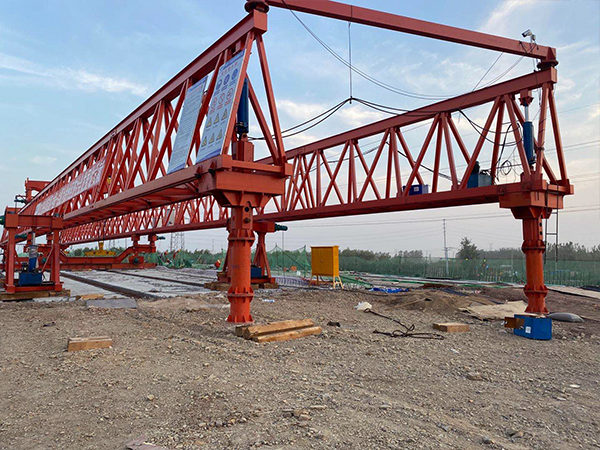 江蘇無錫龍門吊廠家加氣混凝土起重機(jī)