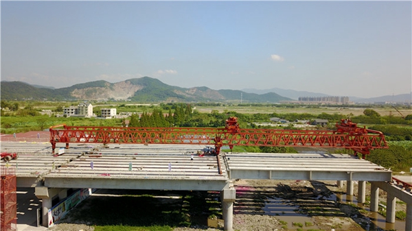 云南普洱架橋機公司生產(chǎn)的YQ型架橋機介紹